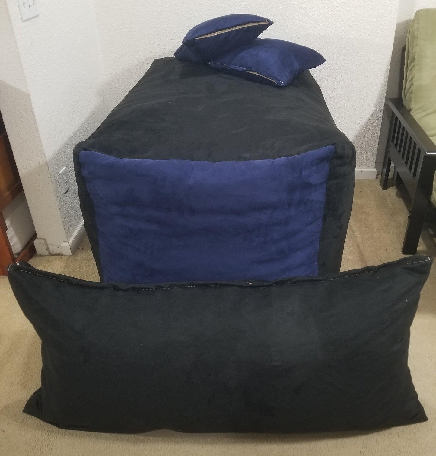 The Nesting Loveseat Set Zippered Accessory Pillow Covers